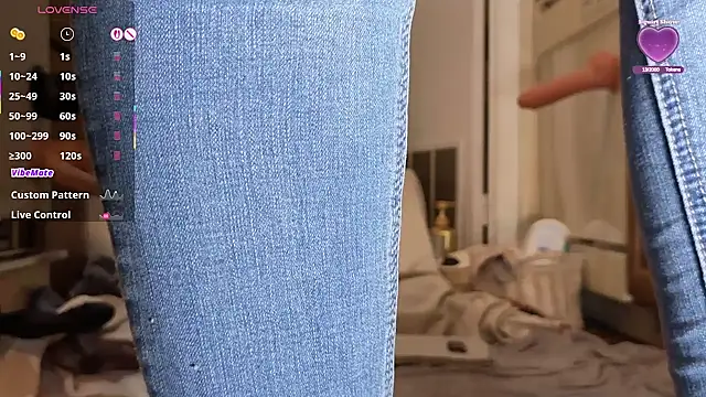 LoveSaraChristine online show from 15, 4, 2026