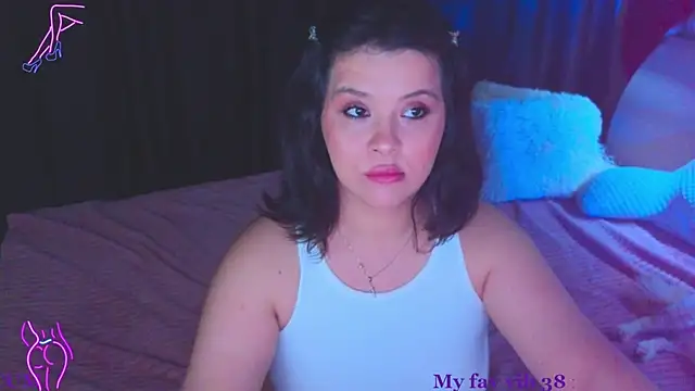 Snapshot of Malika_uAngel chatting on 19, 11, 2025 Malika uAngel online show from 19, 11, 2025