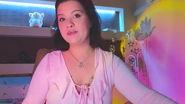 Snapshot of Malika_uAngel chatting on 15, 9, 2025 Malika uAngel online show from 15, 9, 2025