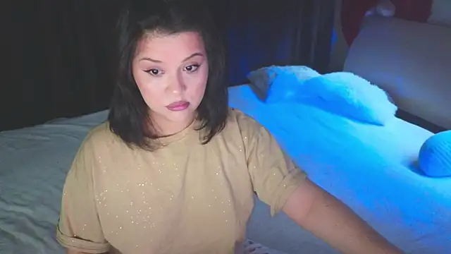 Snapshot of Malika_uAngel chatting on 2, 12, 2025 Malika uAngel online show from 2, 12, 2025