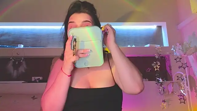 Snapshot of Malika_uAngel chatting on 22, 9, 2025 Malika uAngel online show from 22, 9, 2025