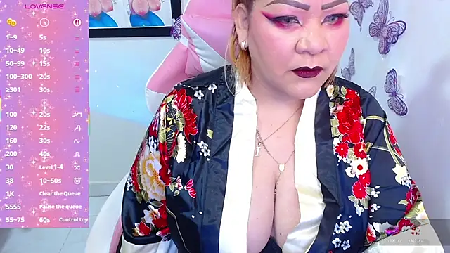 Dalessa Bigtits online show from 13, 11, 2025