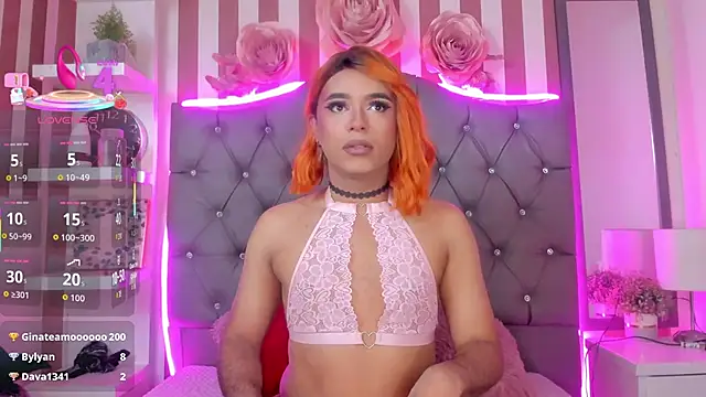 Snapshot of Star-Fire chatting on 13, 11, 2025 Star-Fire online show from 13, 11, 2025