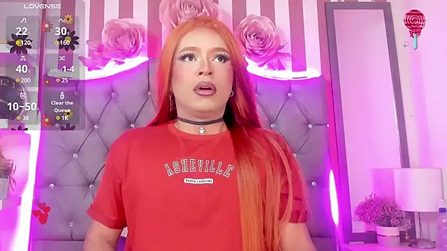 Snapshot of Star-Fire chatting on 1, 2, 2025 Star-Fire online show from 1, 2, 2025