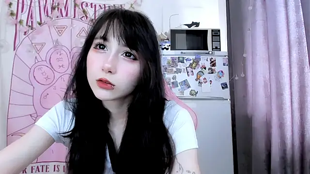 Snapshot of Holy420lolii chatting on 12, 6, 2026 Holy420lolii online show from 12, 6, 2026