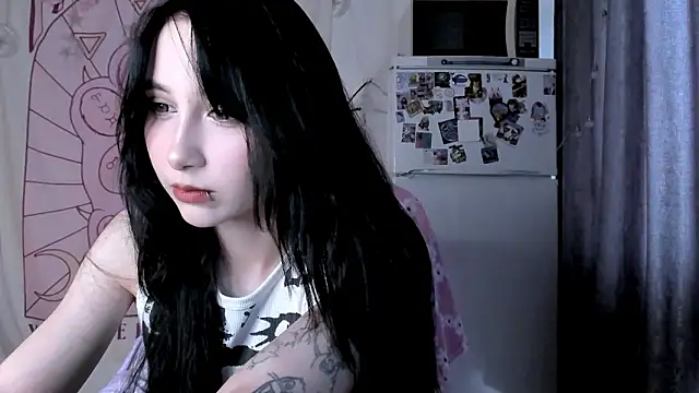 Holy420lolii online show from 28, 3, 2026