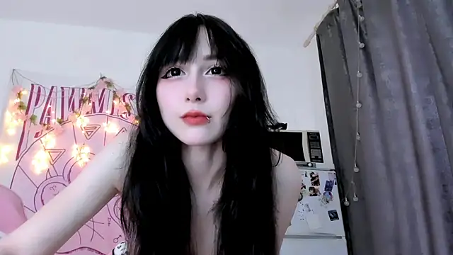 Snapshot of Holy420lolii chatting on 26, 5, 2026 Holy420lolii online show from 26, 5, 2026