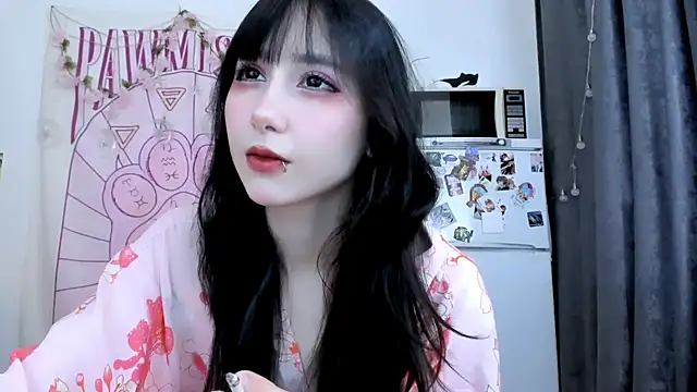 Snapshot of Holy420lolii chatting on 10, 6, 2026 Holy420lolii online show from 10, 6, 2026