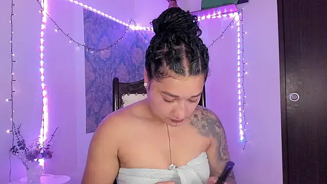 Eva Lee  online show from 4, 3, 2026