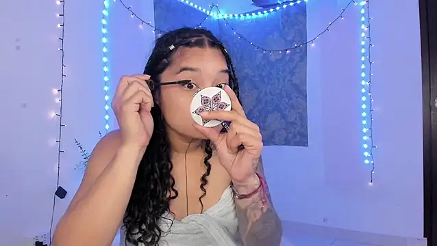 Snapshot of Eva_Lee_ chatting on 30, 4, 2026 Eva Lee online show from 30, 4, 2026