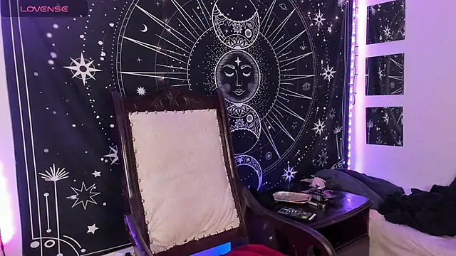 Eva Lee  online show from 27, 9, 2025