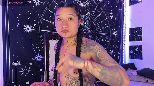 Eva Lee  online show from 8, 10, 2025