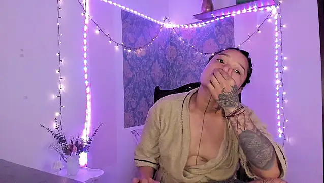 Eva Lee  online show from 1, 3, 2026