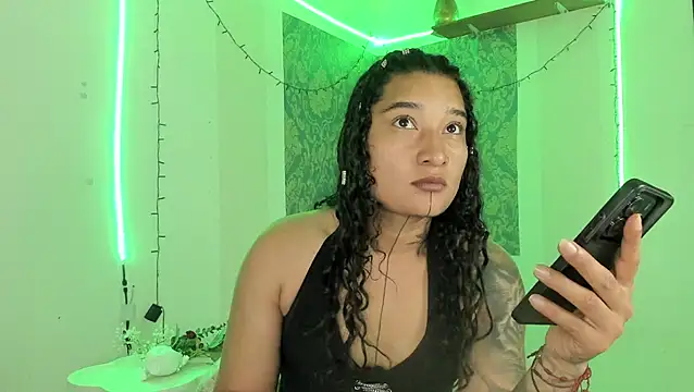 Snapshot of Eva_Lee_ chatting on 24, 5, 2026 Eva Lee online show from 24, 5, 2026