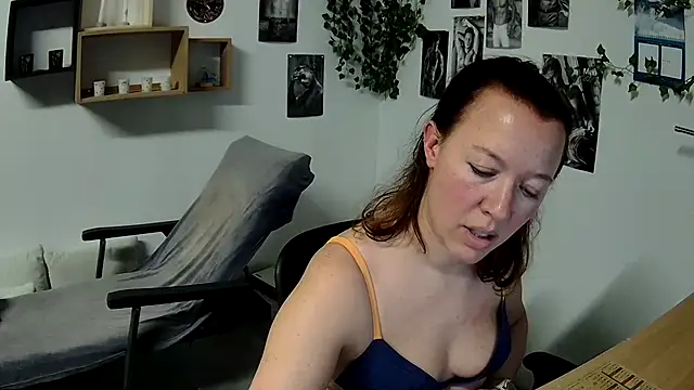 AnyaKreyxh online show from 9, 2, 2025