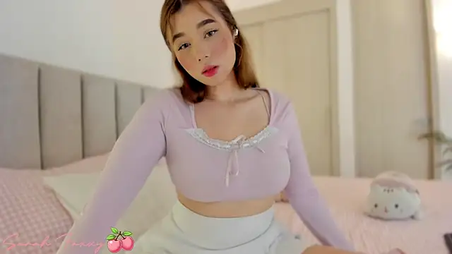 Foxxy222  online show from 4, 11, 2025