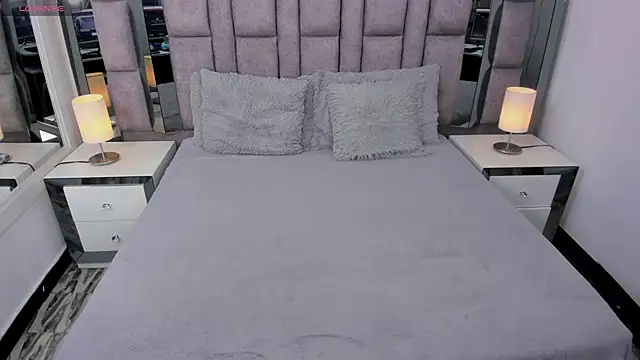 EMMAHILL1 online show from 19, 10, 2025