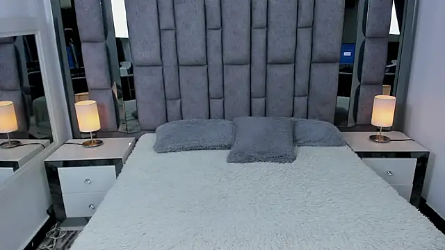 EMMAHILL1 online show from 16, 12, 2025