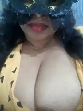 Snapshot of chubby_wife chatting on 5, 6, 2026 chubby wife online show from 5, 6, 2026