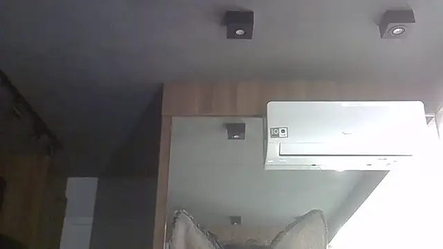 Snapshot of Skinny-Kitten chatting on 8, 11, 2025 Skinny-Kitten online show from 8, 11, 2025