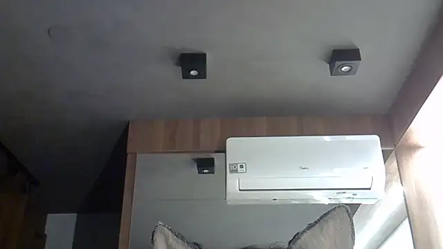 Snapshot of Skinny-Kitten chatting on 13, 10, 2025 Skinny-Kitten online show from 13, 10, 2025