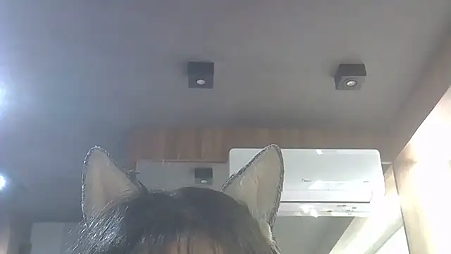 Skinny-Kitten online show from 13, 1, 2026