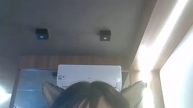 Skinny-Kitten online show from 19, 6, 2026