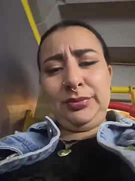 Snapshot of Abril_Luv chatting on 9, 5, 2026 Abril Luv online show from 9, 5, 2026
