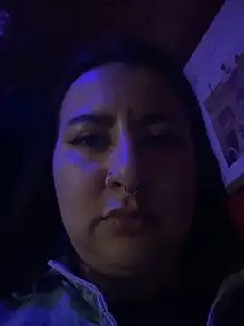 Abril Luv online show from 18, 4, 2026