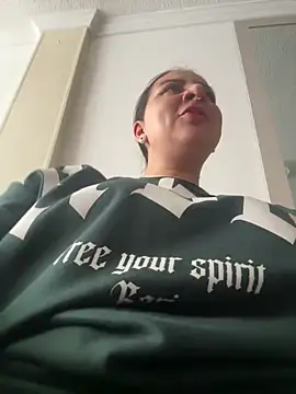 Abril Luv online show from 3, 3, 2026