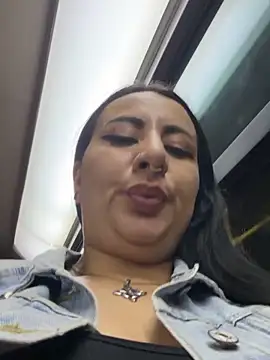Snapshot of Abril_Luv chatting on 22, 4, 2026 Abril Luv online show from 22, 4, 2026