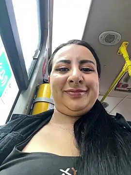 Snapshot of Abril_Luv chatting on 6, 5, 2026 Abril Luv online show from 6, 5, 2026