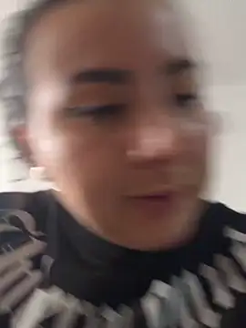 Abril Luv online show from 28, 3, 2026