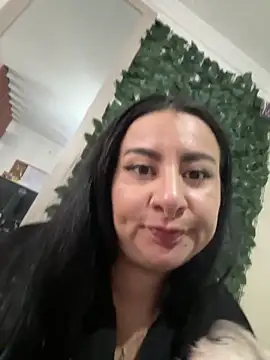 Abril Luv online show from 18, 4, 2026