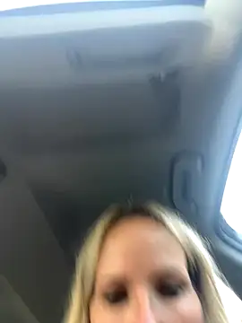 Snapshot of Sexual_Lovable_Doll chatting on 10, 11, 2025 Sexual Lovable Doll online show from 10, 11, 2025