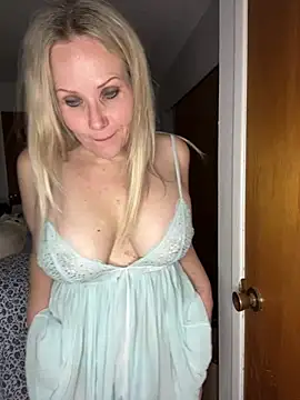 Snapshot of Sexual_Lovable_Doll chatting on 23, 3, 2025 Sexual Lovable Doll online show from 23, 3, 2025