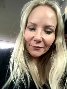 Snapshot of Sexual_Lovable_Doll chatting on 26, 11, 2025 Sexual Lovable Doll online show from 26, 11, 2025