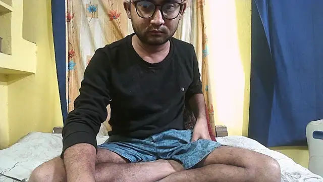 Snapshot of Cute_boy2000 chatting on 23, 2, 2025 Cute boy2000 online show from 23, 2, 2025