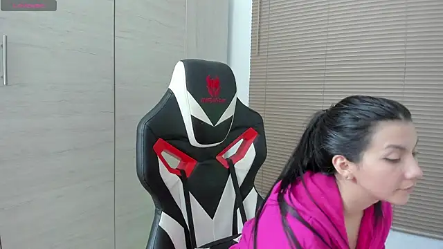 Snapshot of Gisell1501997 chatting on 5, 3, 2025 Gisell1501997 online show from 5, 3, 2025