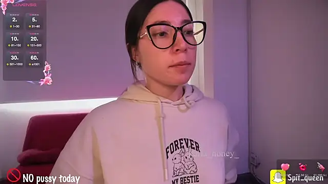 Spit queen online show from 30, 10, 2025