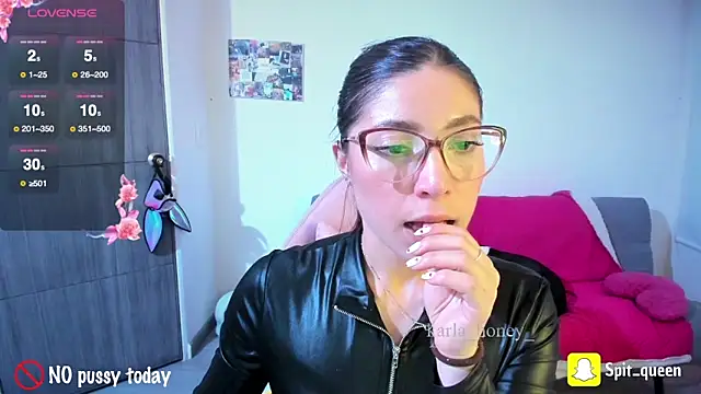 Spit queen online show from 13, 2, 2026