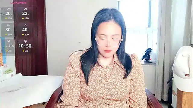 Vivianangn-e online show from 17, 4, 2026