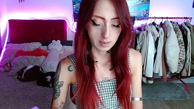 alisseallie online show from 14, 10, 2025