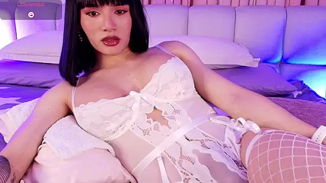 sweetieluna01 online show from 23, 9, 2025