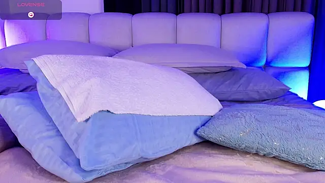 sweetieluna01 online show from 13, 3, 2026