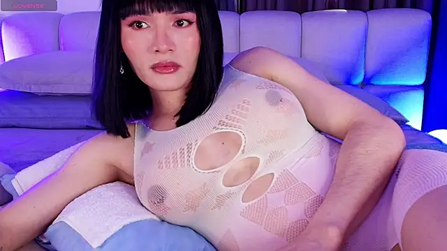 sweetieluna01 online show from 11, 3, 2026