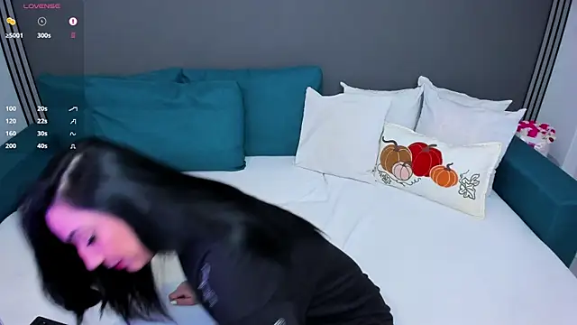 Snapshot of Christall_StarXX chatting on 3, 11, 2025 Christall StarXX online show from 3, 11, 2025