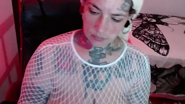 VampGirl1 online show from 10, 1, 2025