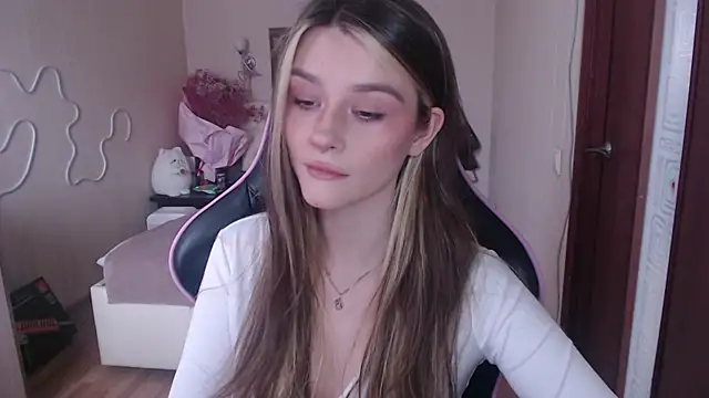 Snapshot of jeann_elsaa chatting on 11, 3, 2025 jeann elsaa online show from 11, 3, 2025