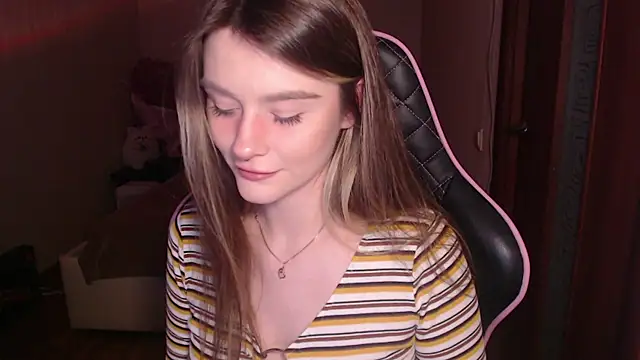 Snapshot of jeann_elsaa chatting on 13, 9, 2025 jeann elsaa online show from 13, 9, 2025